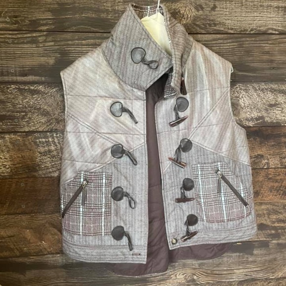 Stylish Vest - Picture 1 of 1